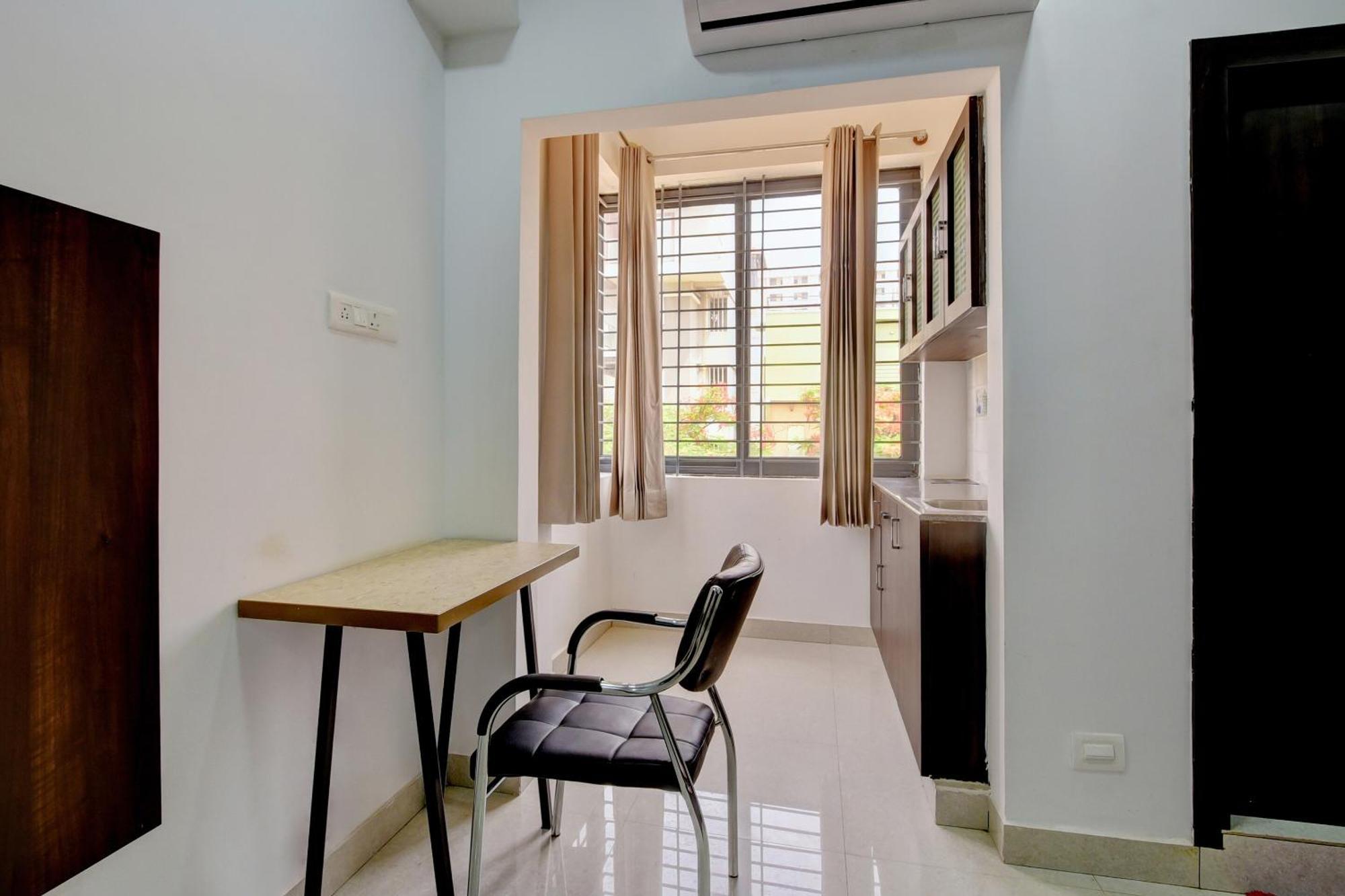Super Grand Collection O Near Sarjapur Road Near 7D Voyage Hotell Bangalore Exteriör bild