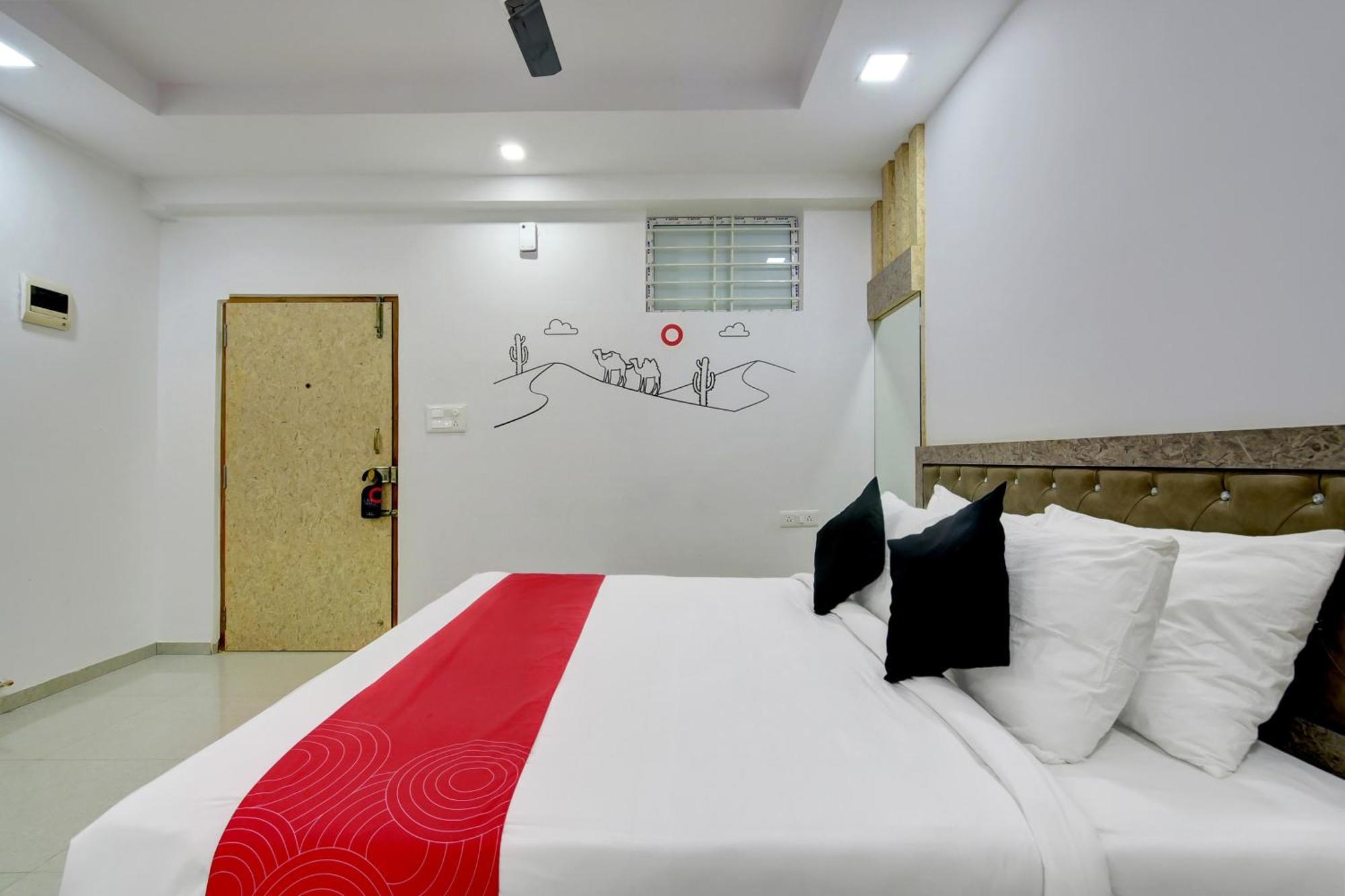 Super Grand Collection O Near Sarjapur Road Near 7D Voyage Hotell Bangalore Exteriör bild