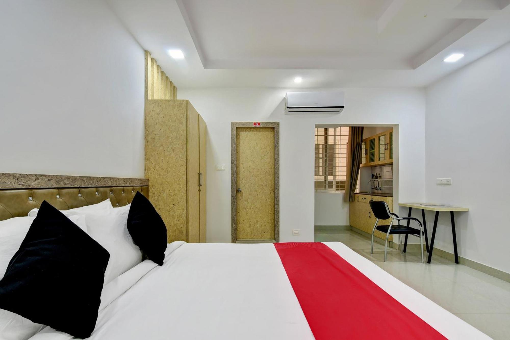 Super Grand Collection O Near Sarjapur Road Near 7D Voyage Hotell Bangalore Exteriör bild