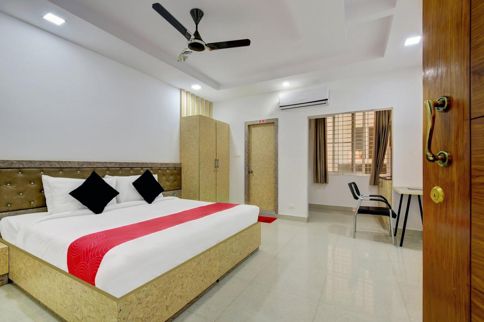 Super Grand Collection O Near Sarjapur Road Near 7D Voyage Hotell Bangalore Exteriör bild