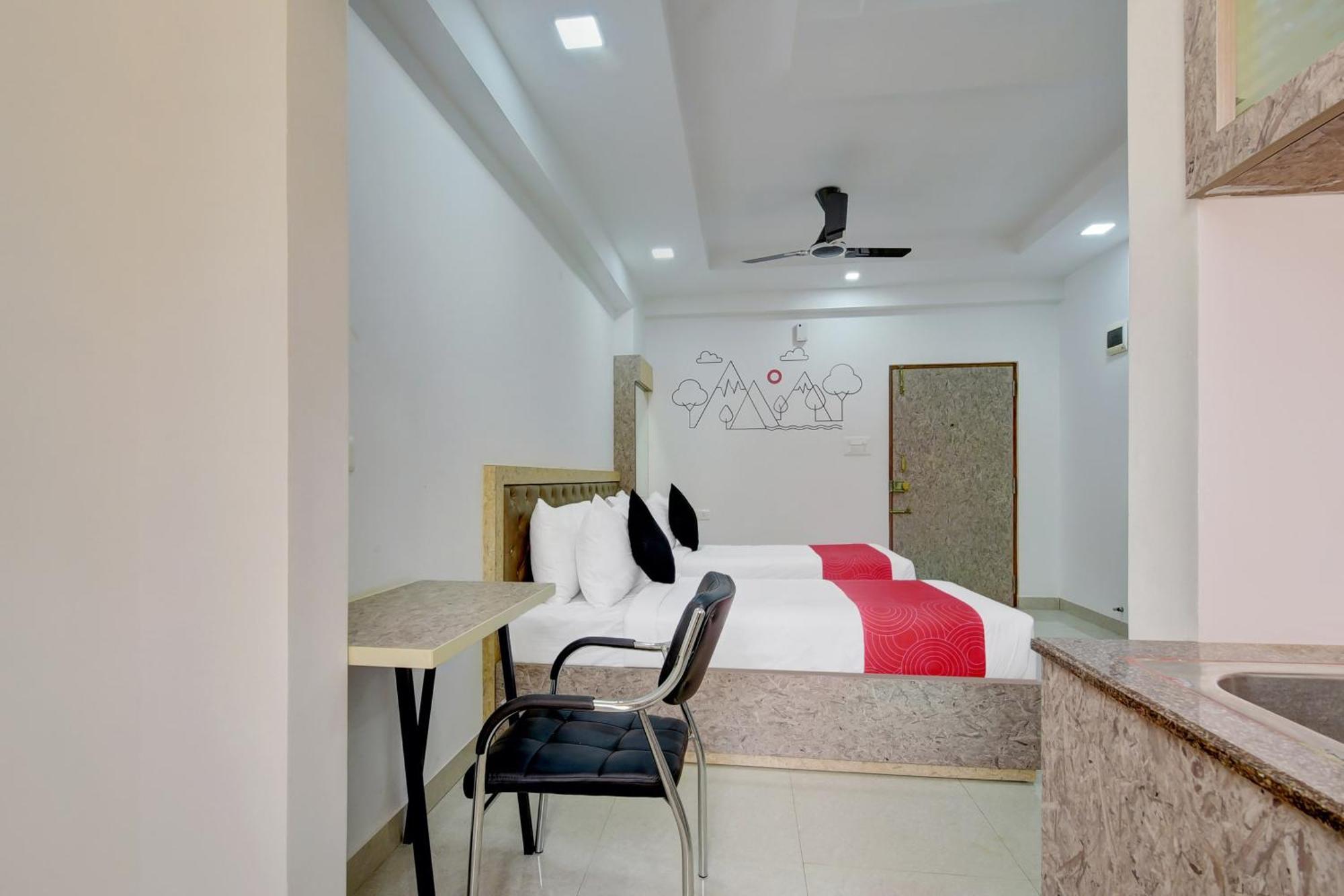 Super Grand Collection O Near Sarjapur Road Near 7D Voyage Hotell Bangalore Exteriör bild