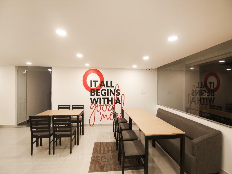 Super Grand Collection O Near Sarjapur Road Near 7D Voyage Hotell Bangalore Exteriör bild